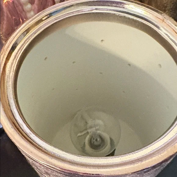 Elegant Scentsy Rose Gold wax warmer - Picture 4 of 5